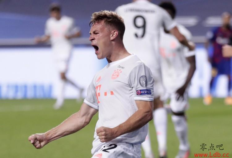 基米希定期与穆西亚拉交流,指导后者如何踢好中场位置