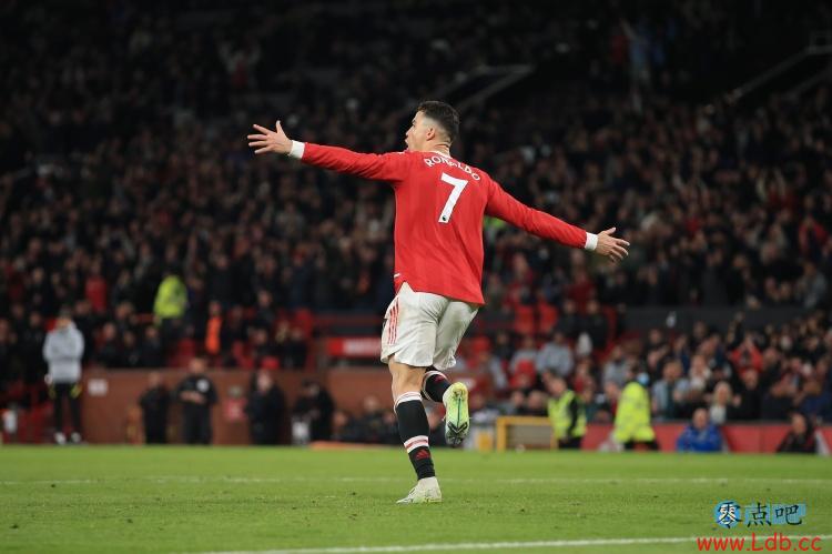 Goal:在错失签下哈兰德和努涅斯后,曼联比以往都更依赖C罗