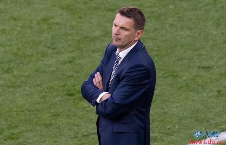 斯洛伐克主帅:西班牙打进第三球后,比赛就变成表演赛了