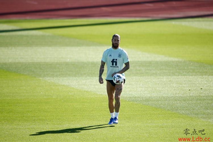 Goal:除了巴黎之外,阿森纳也是询问过拉莫斯情况的俱乐部之一