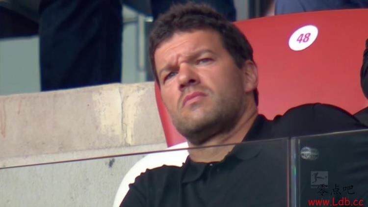 图片报:巴拉克现场观看拜仁VS莱比锡,仔细观察纳帅战术体系