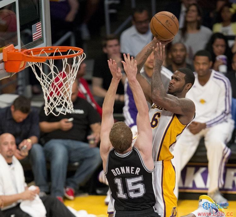 ǰNBA��Ա���-������ǩԼ��չ���� ��Ч���ں��������ȶ��