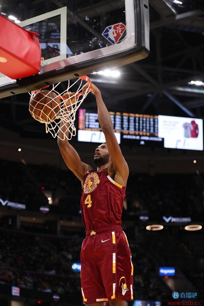 NBA Ī Ͷ˹CCжλ