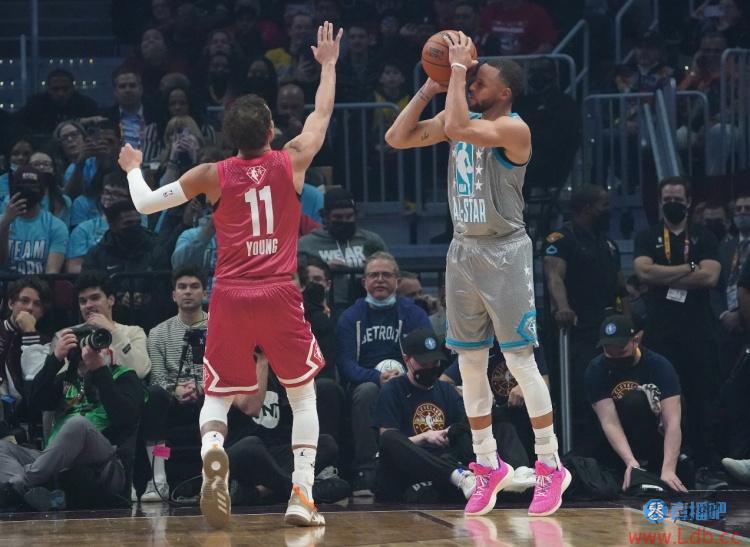 特雷-杨发推:第二次全明星 2022全明星已载入史册 待来年