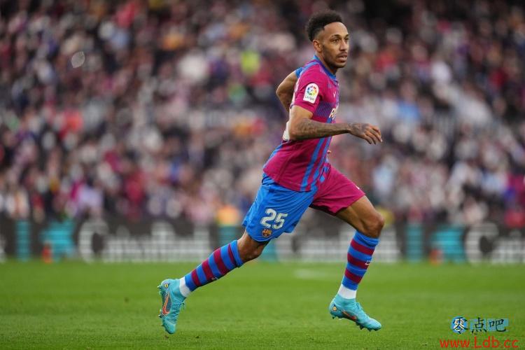 奥巴梅扬:和哈维共事一切都很顺利,他是一个传奇