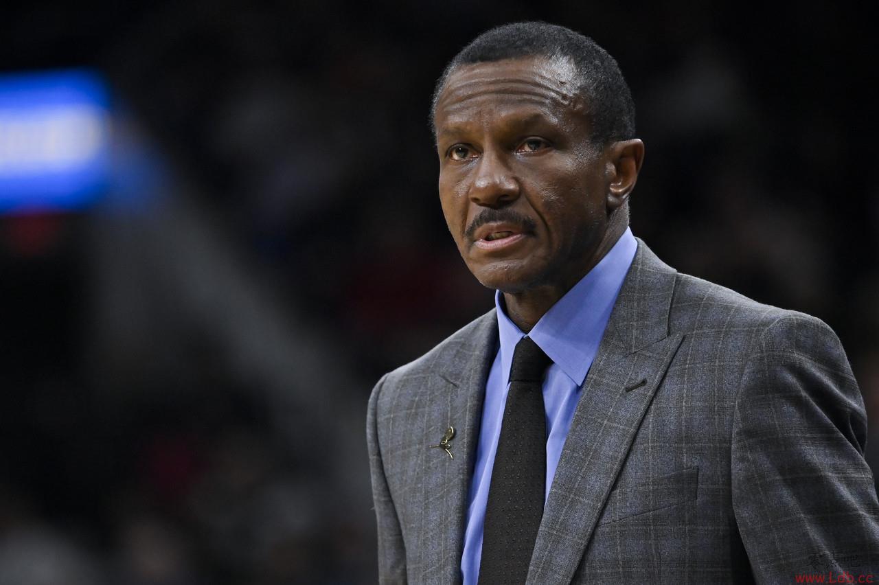 凯西:格兰特目前在参与无球进攻 状元今晚可能上场