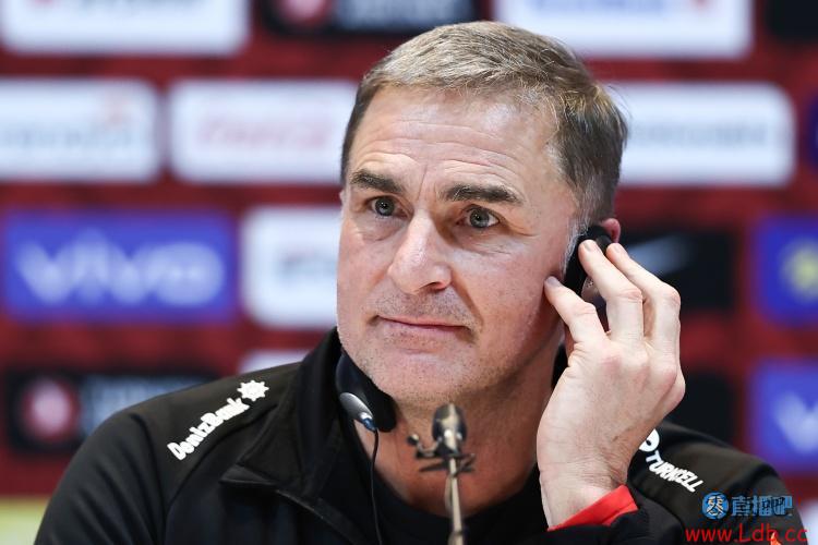 土耳其主帅:不能给C罗一对一的机会 我们没什么可失去的