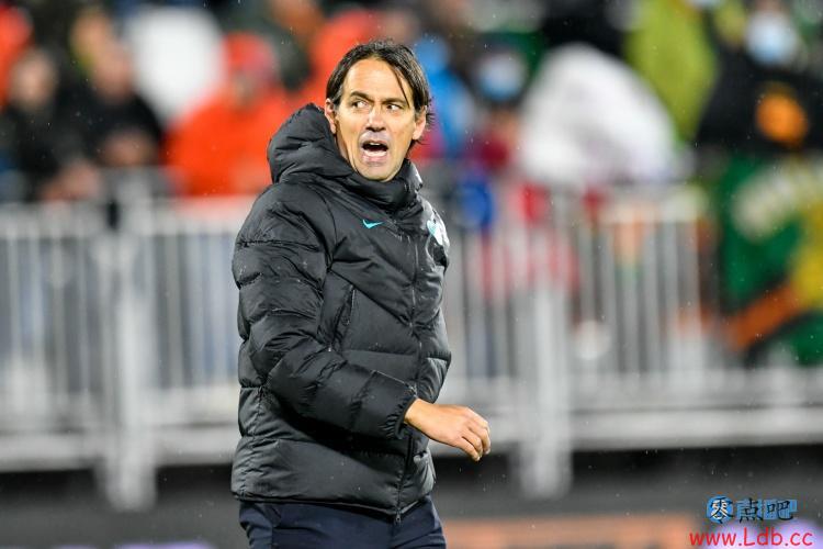 ���ʱ����ſ�����С��������ϵ���ã�˫����������������̸��Լ