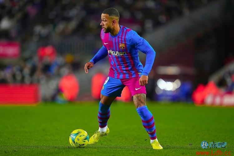 世体:多支英超球队有意德佩,其中包括托特纳姆热刺