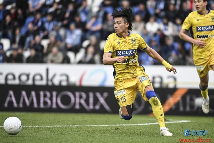 林大地:为入选国家队感到开心,临行前香川真司说要我好好表现