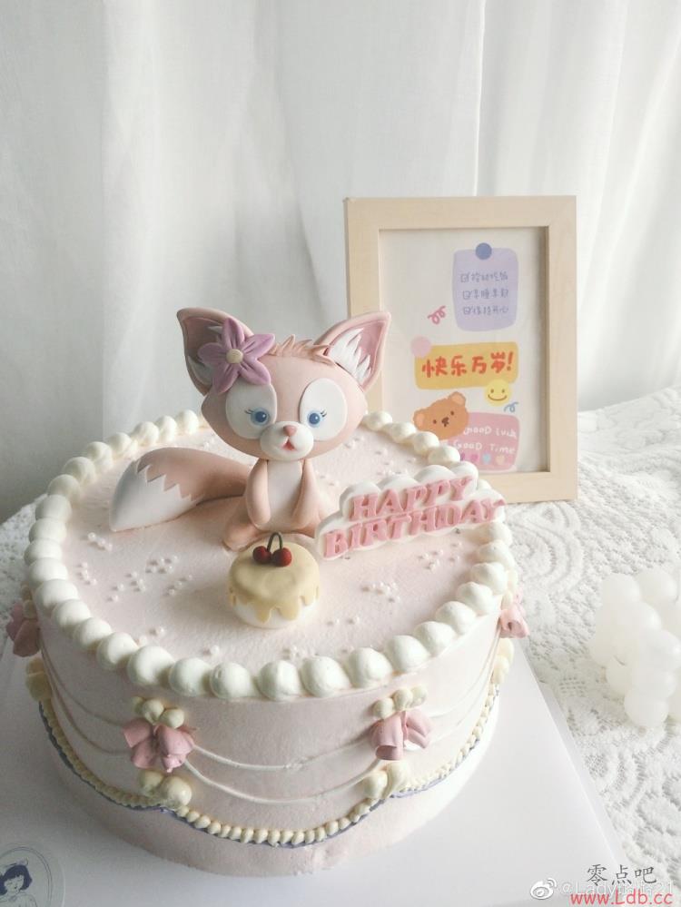 胡金秋:希望老婆开心快乐每一天 我们家的小公主?? 爱你哦