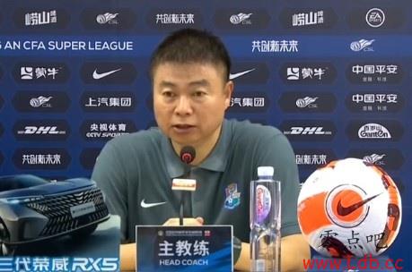 于根伟：换下罗萨因他肩部受伤，安杜哈尔的伤情需要赛后去了解