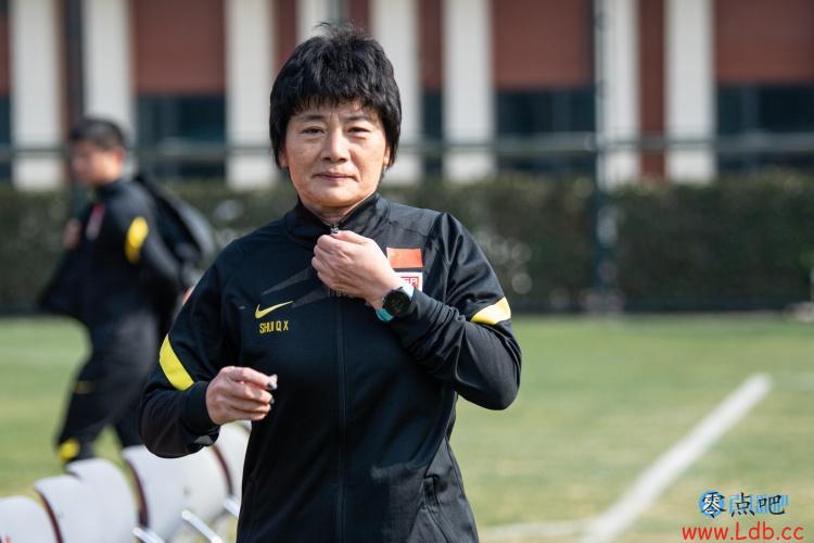 水庆霞：东亚杯没明确成绩任务 主要为世界杯考察队员和演练阵容