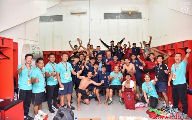 东南亚U19锦标赛半决赛大爆冷门：越南0-3马来西亚，泰国0-2老挝