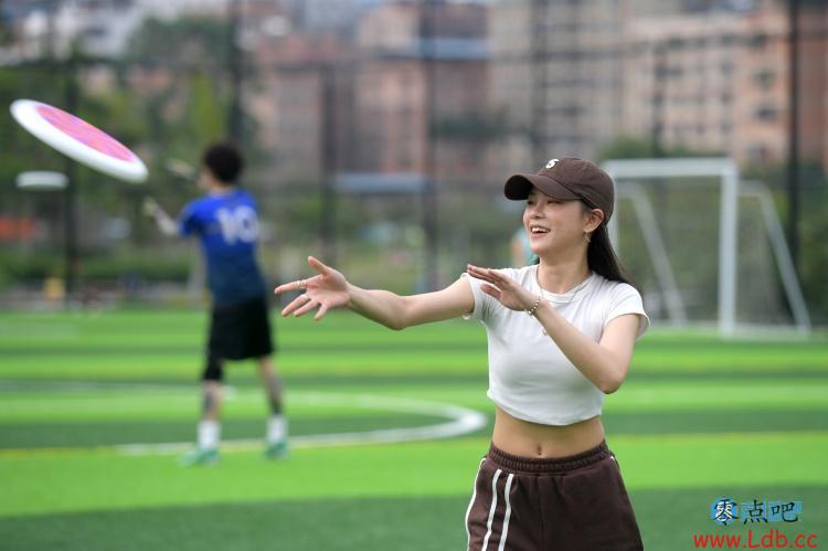 京媒：对中国足球来说，若电竞是“卡位”那飞盘就是“滑铲”