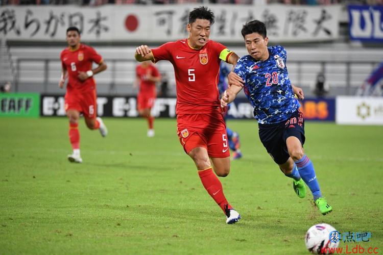 北青：国足战平日本收获信心，也为苦闷的中国足球带来些许慰藉