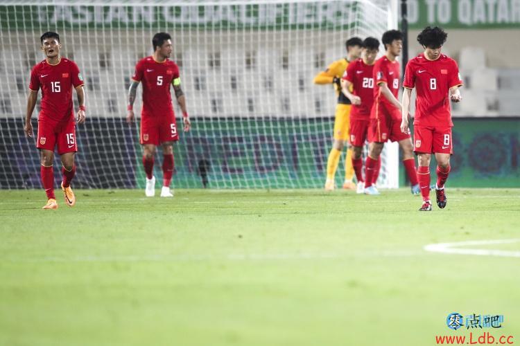 韩乔生评8.5个名额：国足已掉到亚洲第11位，再这么下去不敢想象