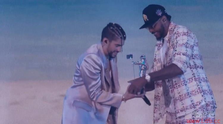 ŦԼΪBad Bunny佱 ʱŦԼΪҵĳС