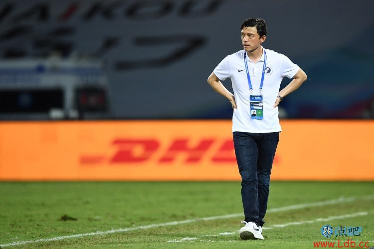 足球报：大连人失去对比赛控制，“就压着打”反成了“被压着打”