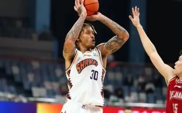 19㶫ܻNBAڰˣ㶫볤ͱ˹
