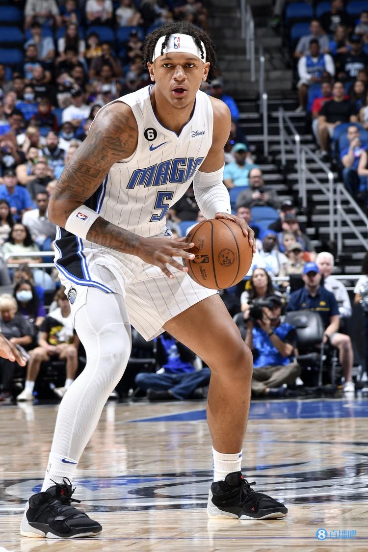 �࿭��NBA����ǰ11սÿ�������ٵõ�15�� �����ǵ�������