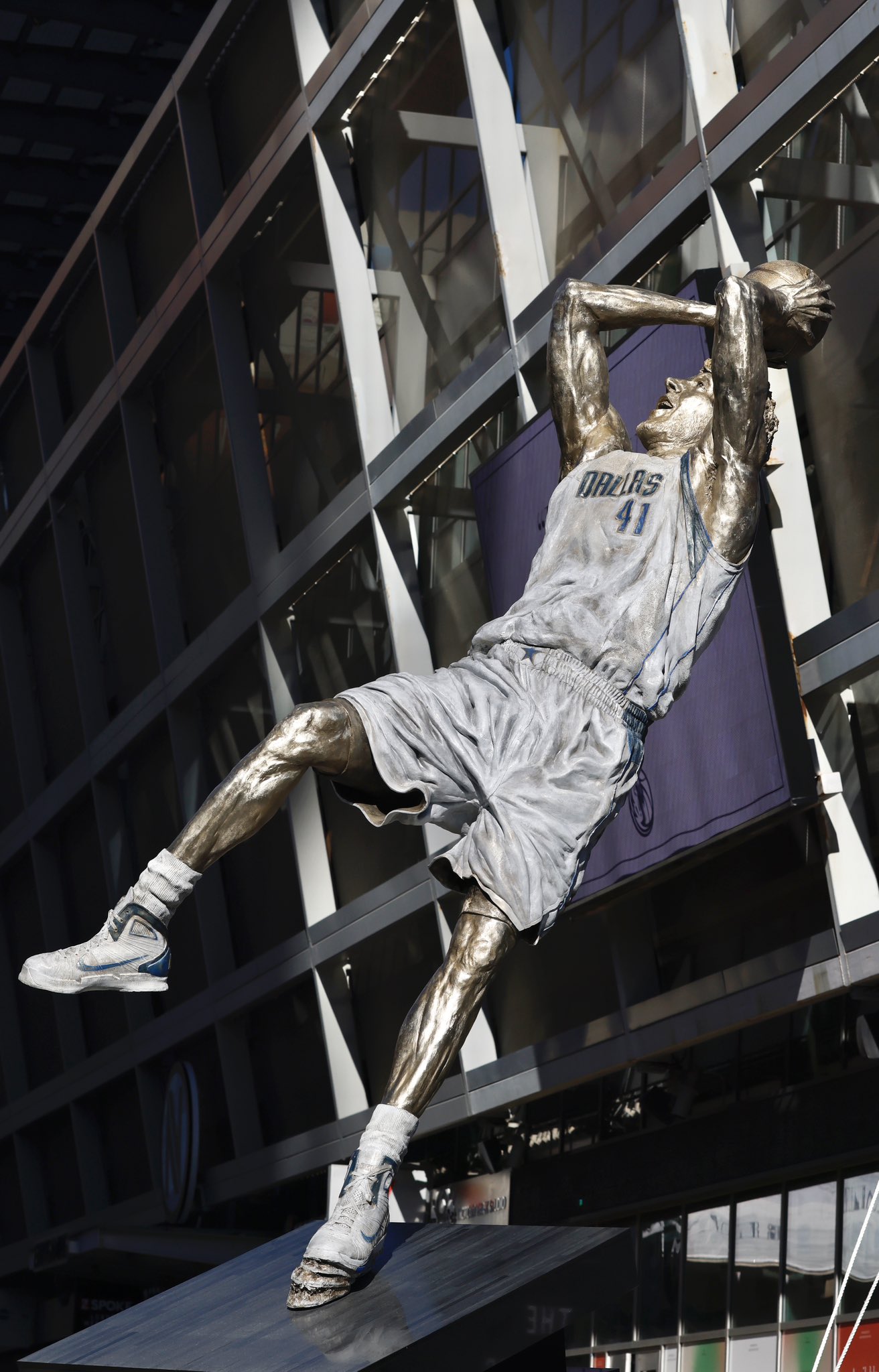 ŵάĻϵЬHyperdunk 2010 Ϊ2011ܾսѥ