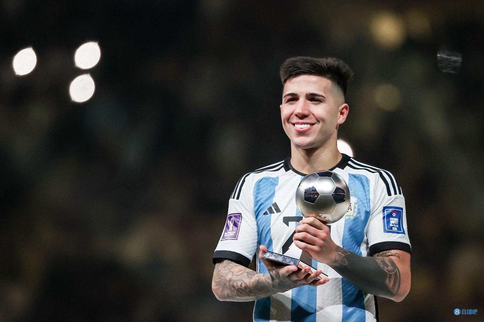 迪马:切尔西将支付1.27亿欧签恩佐,转会费位居历史第六