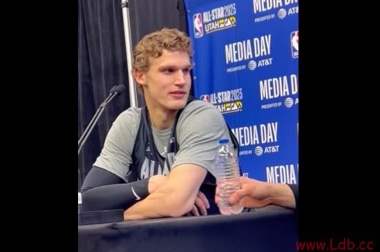ʿΪ׼һƿˮ NBAԱ&Աһ