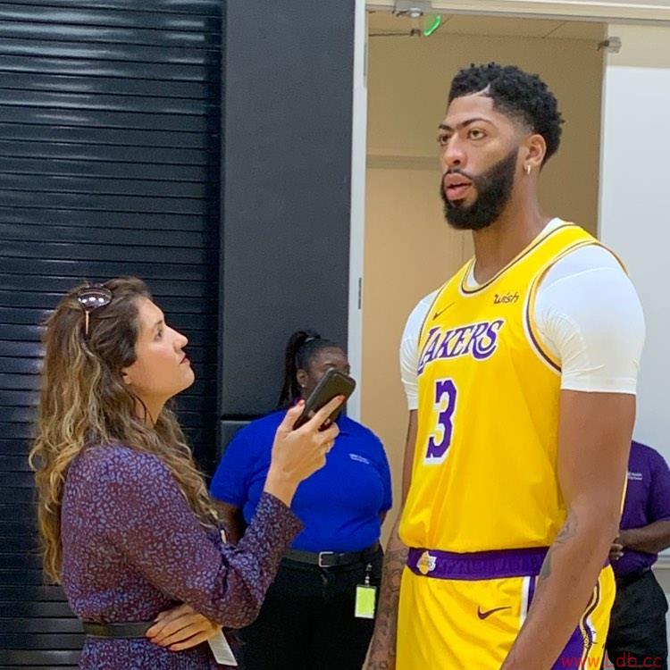 տ??NBA֪Ůߴ̵ 㶼ʶ