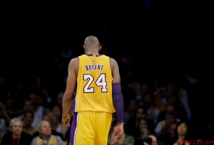 Mamba out??7ǰĽ죺ƱлĻս60