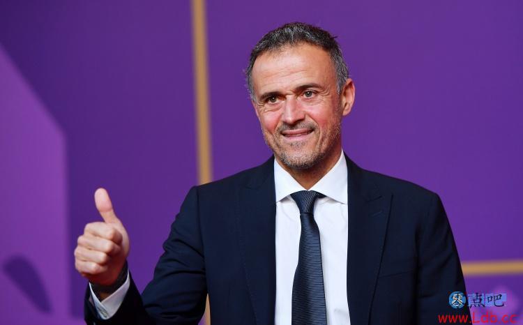 恩里克:卢比亚莱斯已承认错误 马尔基尼奥斯当队长是球员的选择