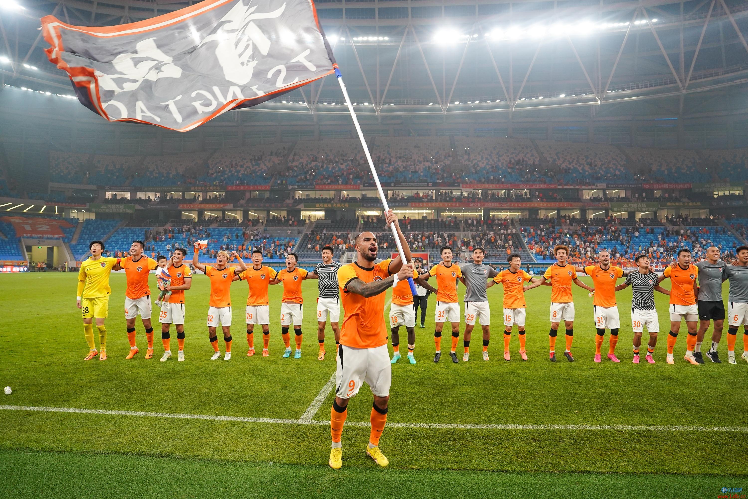 足球报:海牛战胜亚泰获本赛季主场第6胜,保级形势一片光明