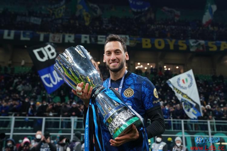 蒙特拉:恰20在国米一直成长,现在他能攻能守且能适应多套体系