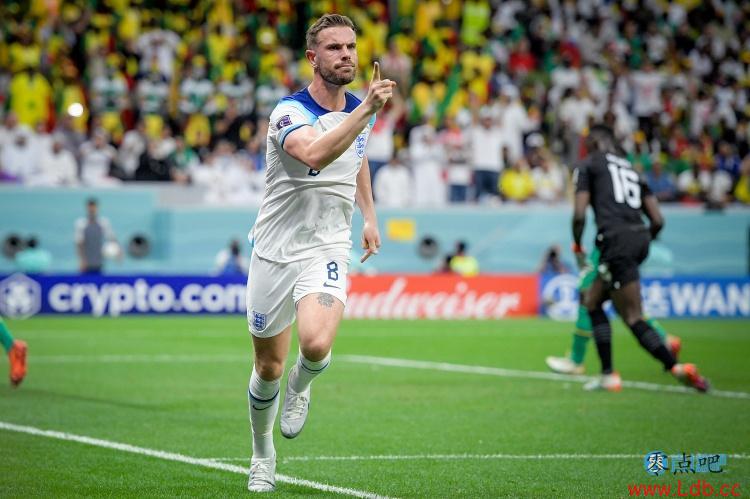 特里皮尔谈亨德森:没注意到对他的嘘声,他是杰出队长和领袖