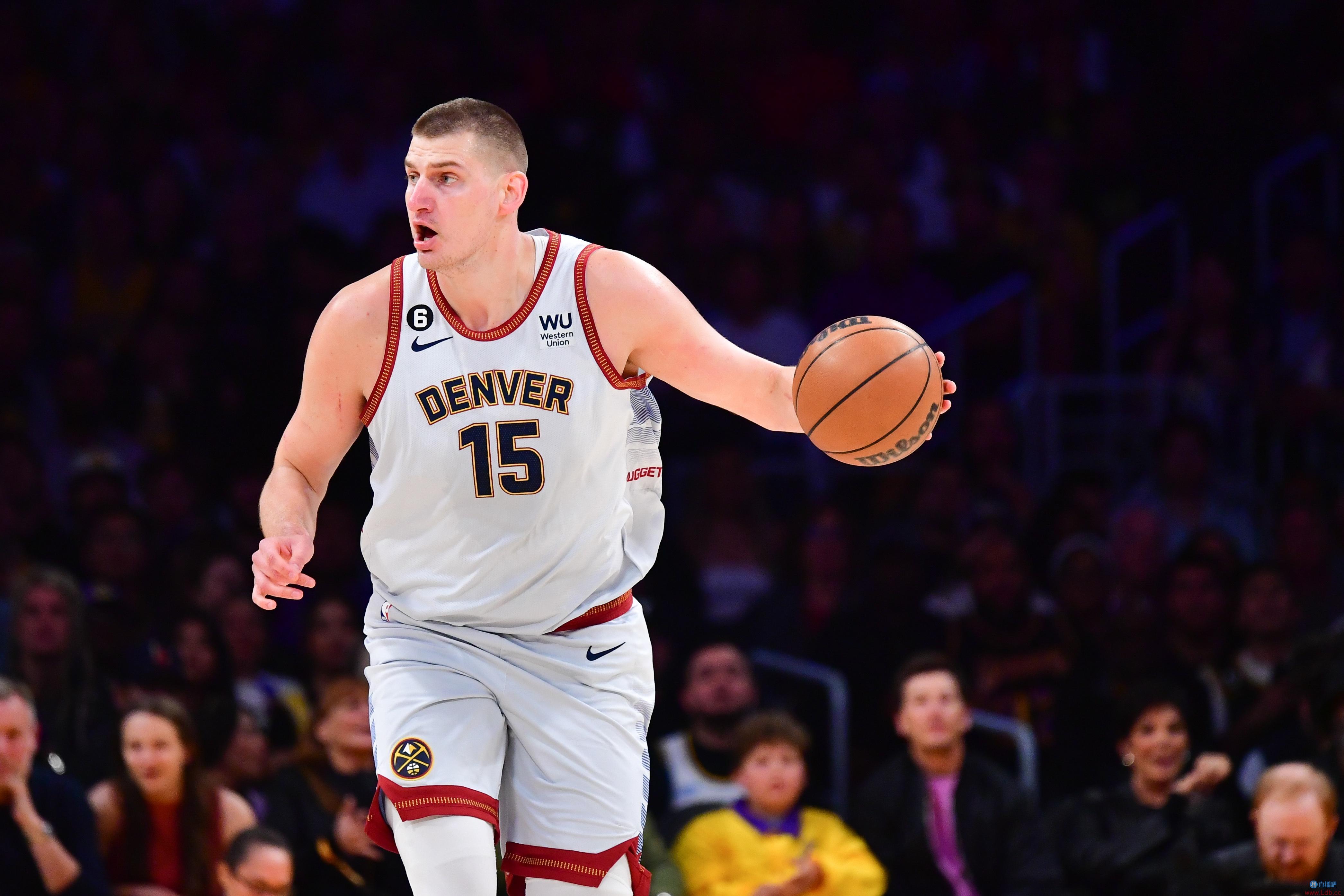 ˫ˮԼ7ٿ10˫ NBAʷ