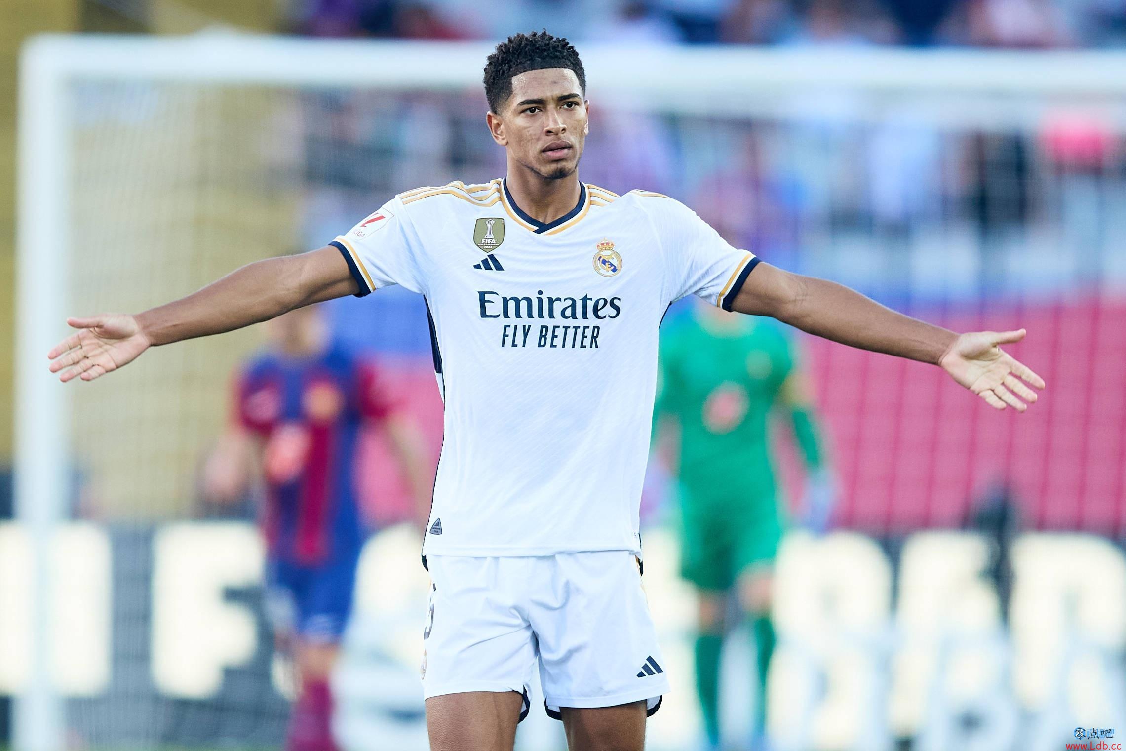 邮报:唇语专家97%确定,贝林厄姆对格林伍德说的是“强奸犯”