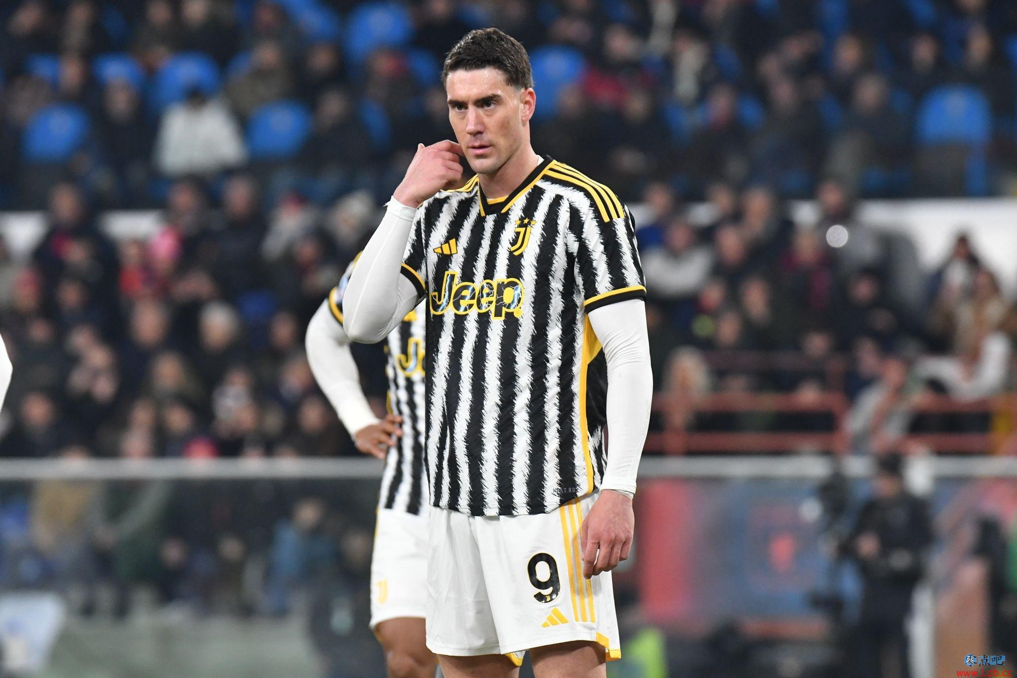 弗拉霍维奇:我的卡塔尔世界杯之旅并不如意 我们都与迈尼昂同在