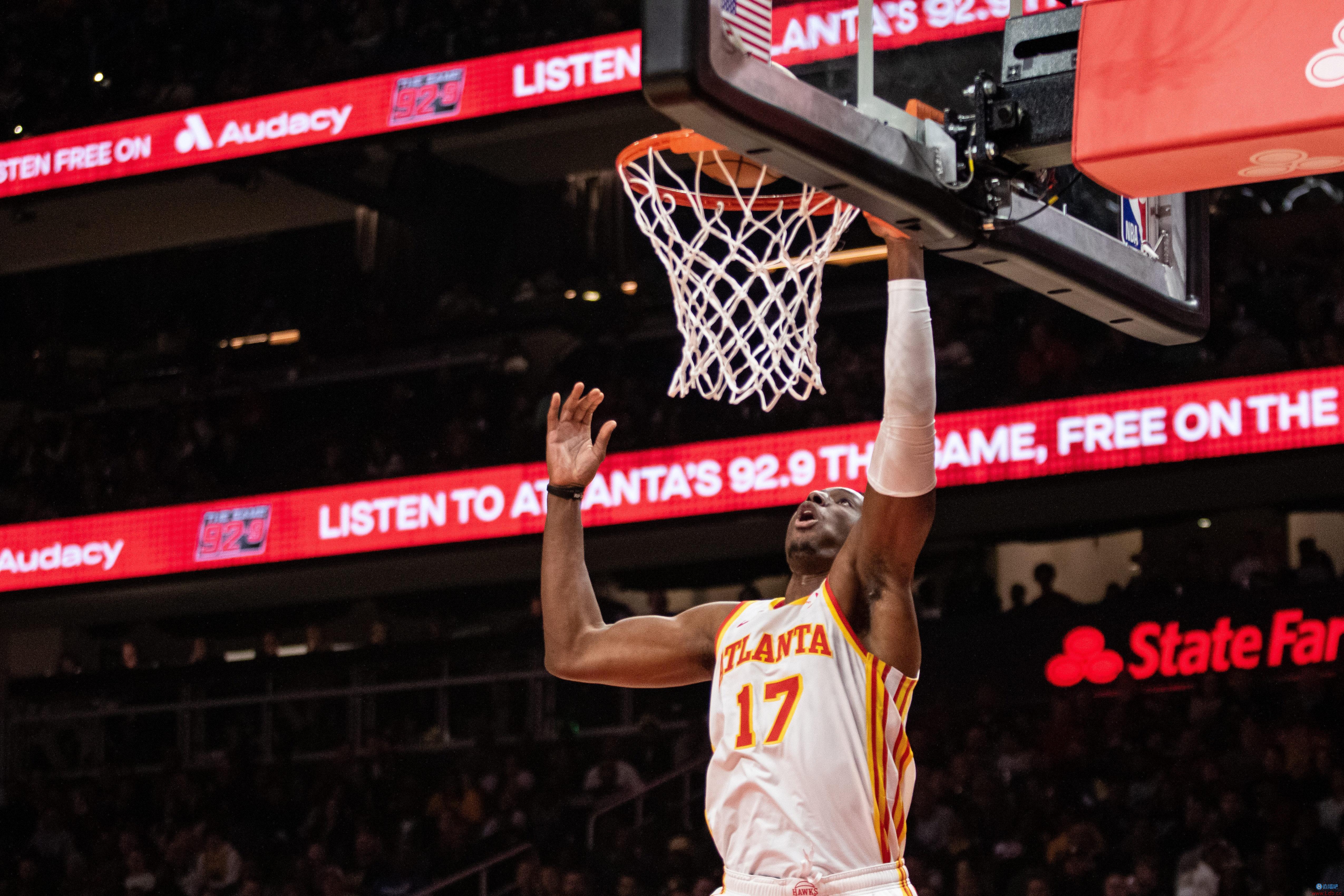 鹰记谈老鹰&鹈鹕谈判告吹:穆雷太贵 鹈鹕要奥孔武被老鹰拒绝