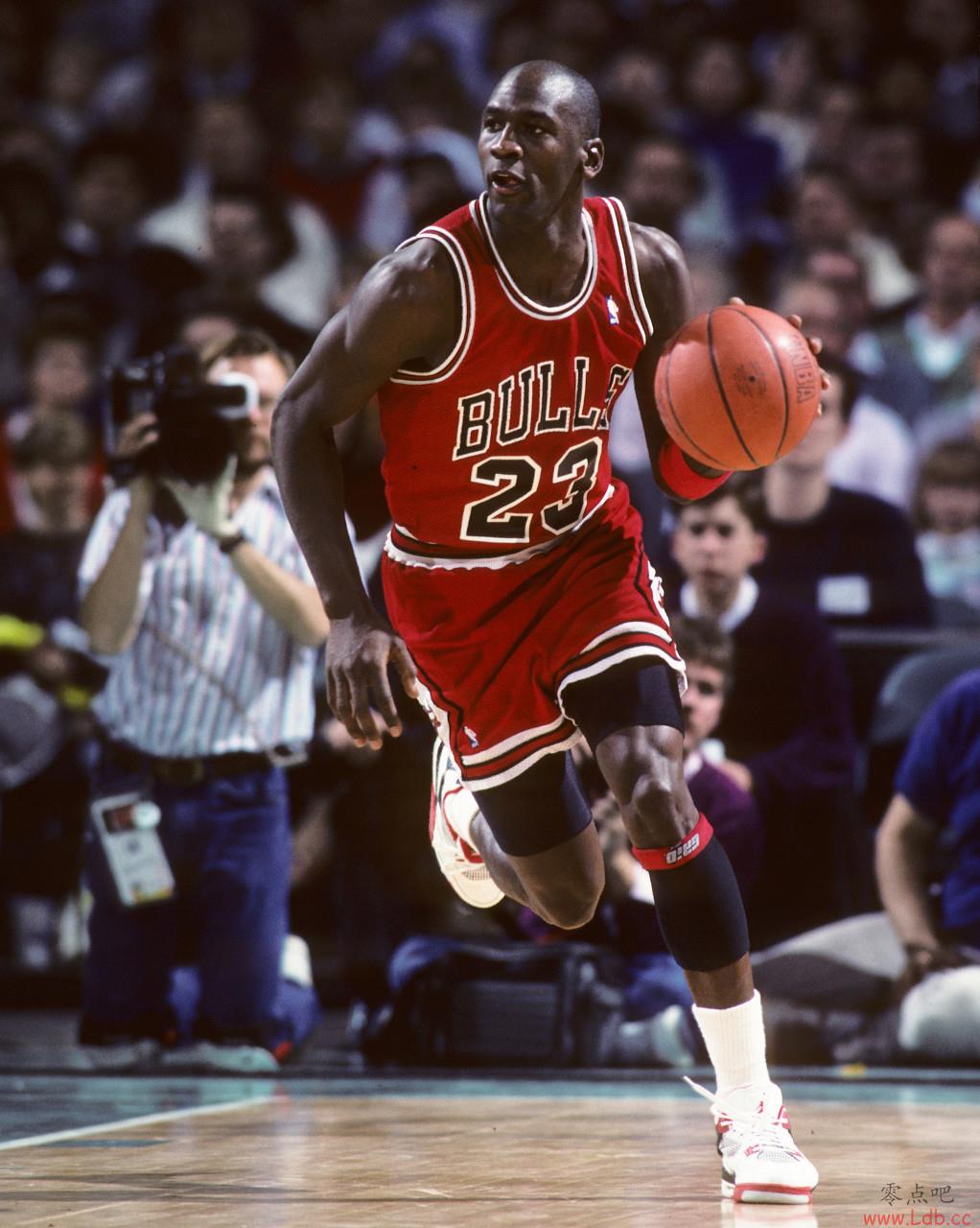 NBAȫǿƶλ Ҧͬ һѹAIͷ
