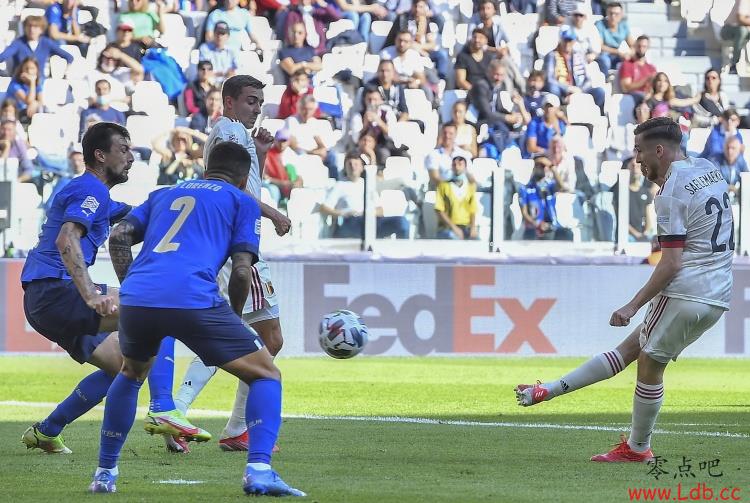 记者:莱斯特城报价萨勒马克尔斯,与米兰的分歧非常小