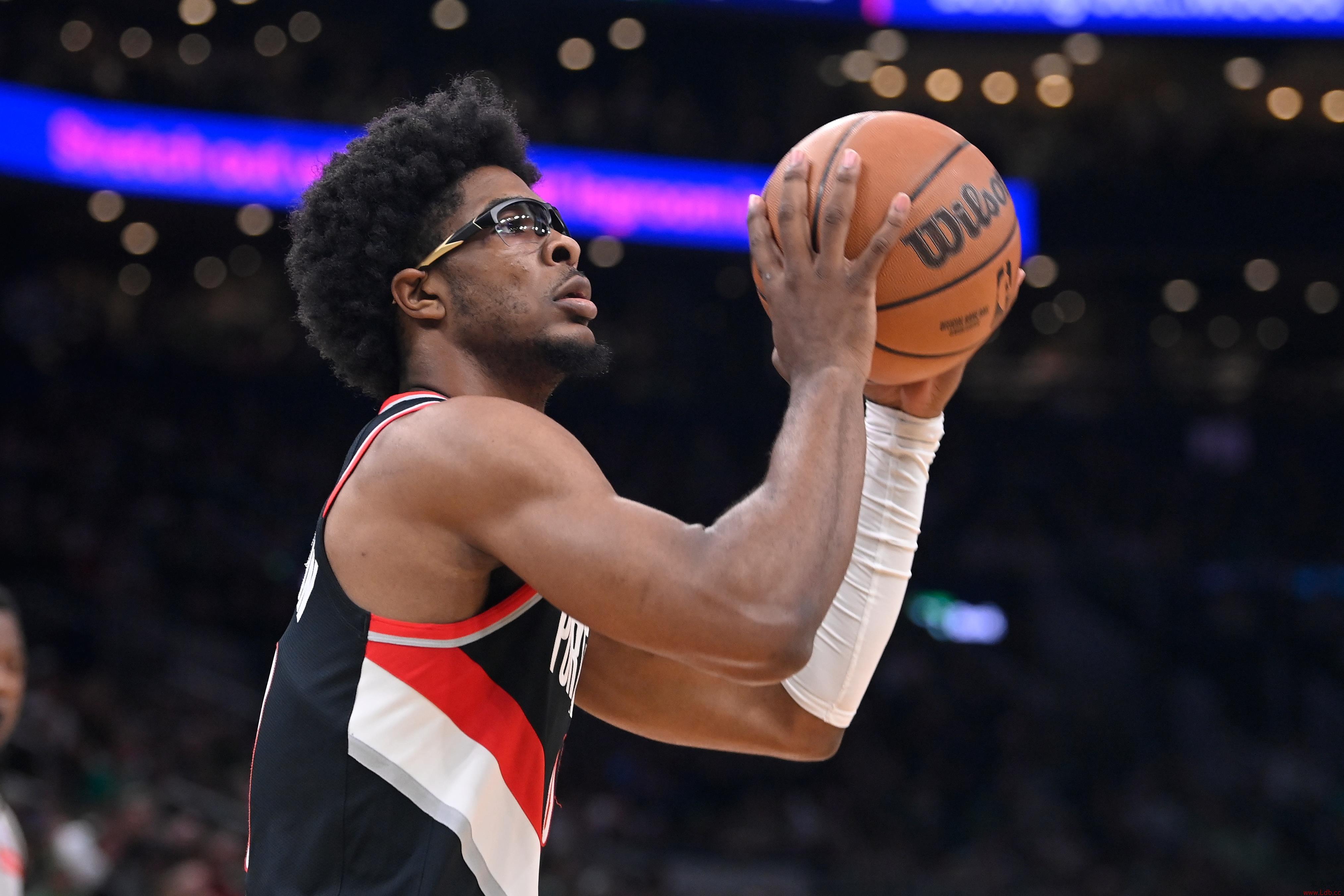 Woj̽ɭKlutch Sports -޵侭