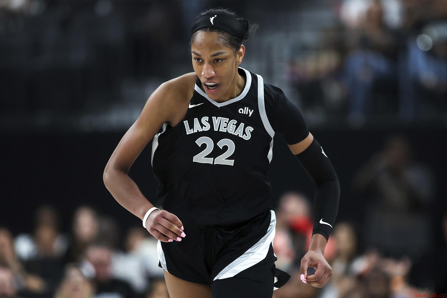 ͳ??-ѷѴ444 WNBA¼