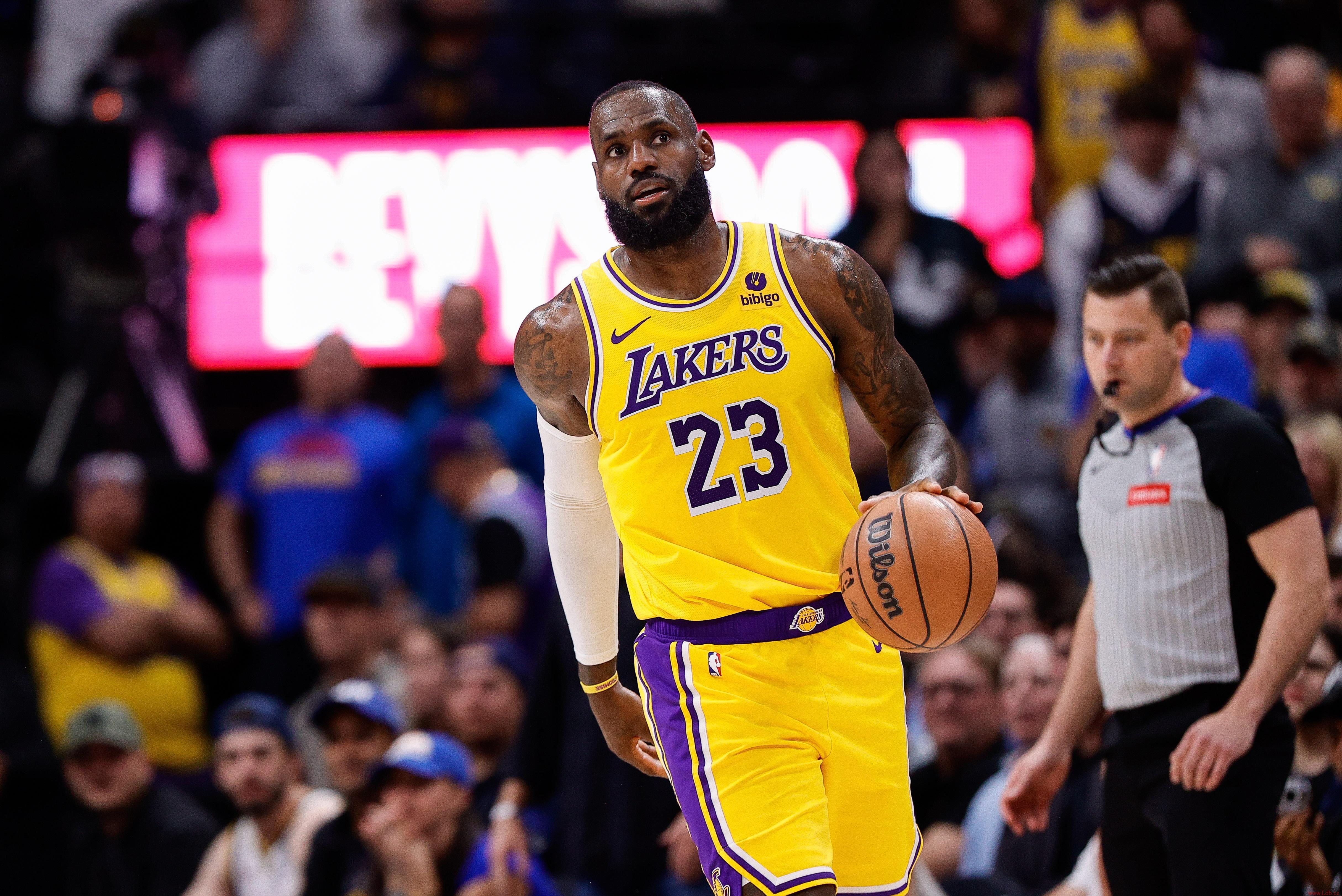 NBAʷѡУղķ˹40ζϵһ Ƿж