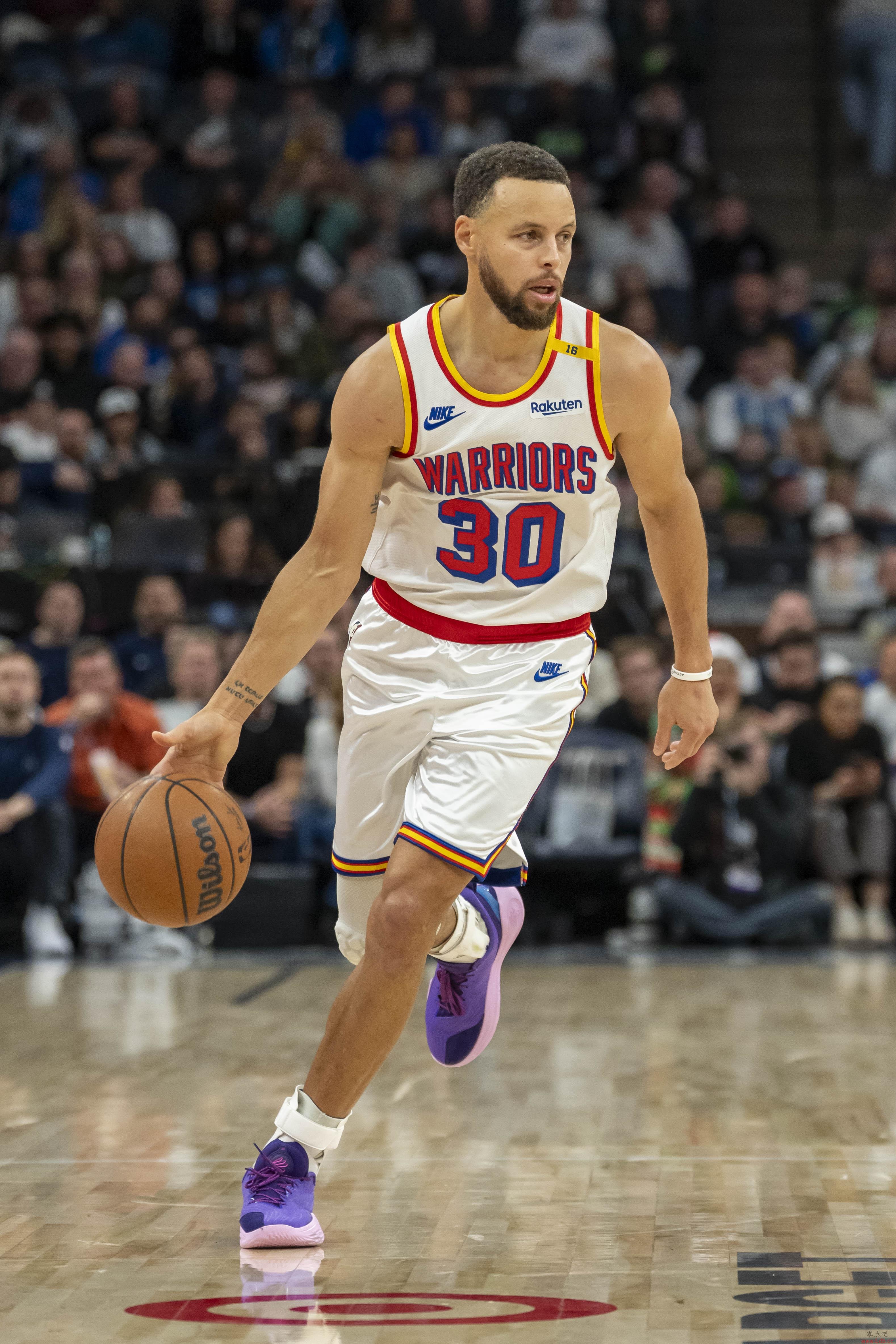 ??88ͳ10+ NBAʷ